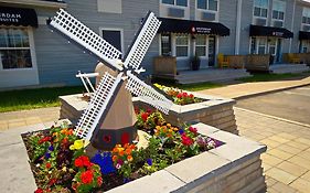 Amsterdam Inn & Suites, An Ascend Collection Hotel